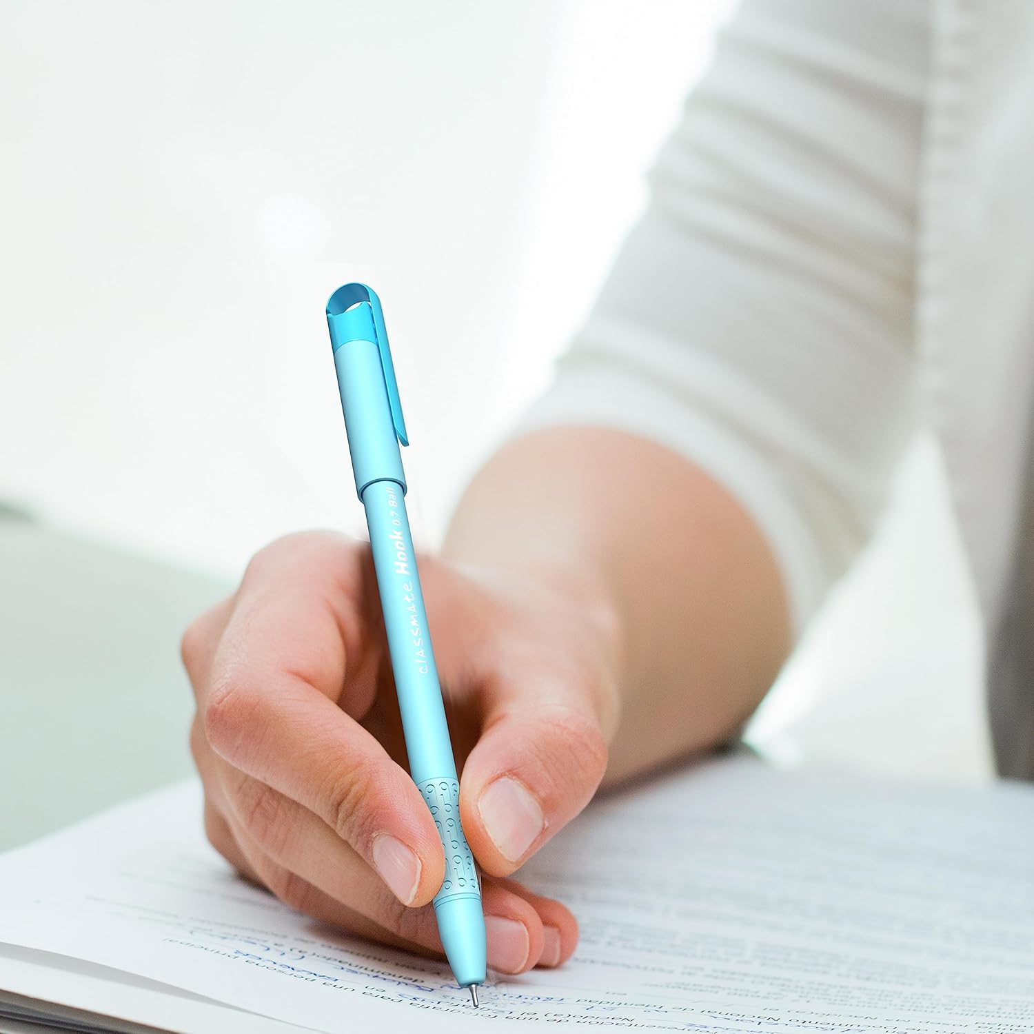 Classmate Hook Ball Colourfest Pens | Smooth Writing Blue Ball Pens