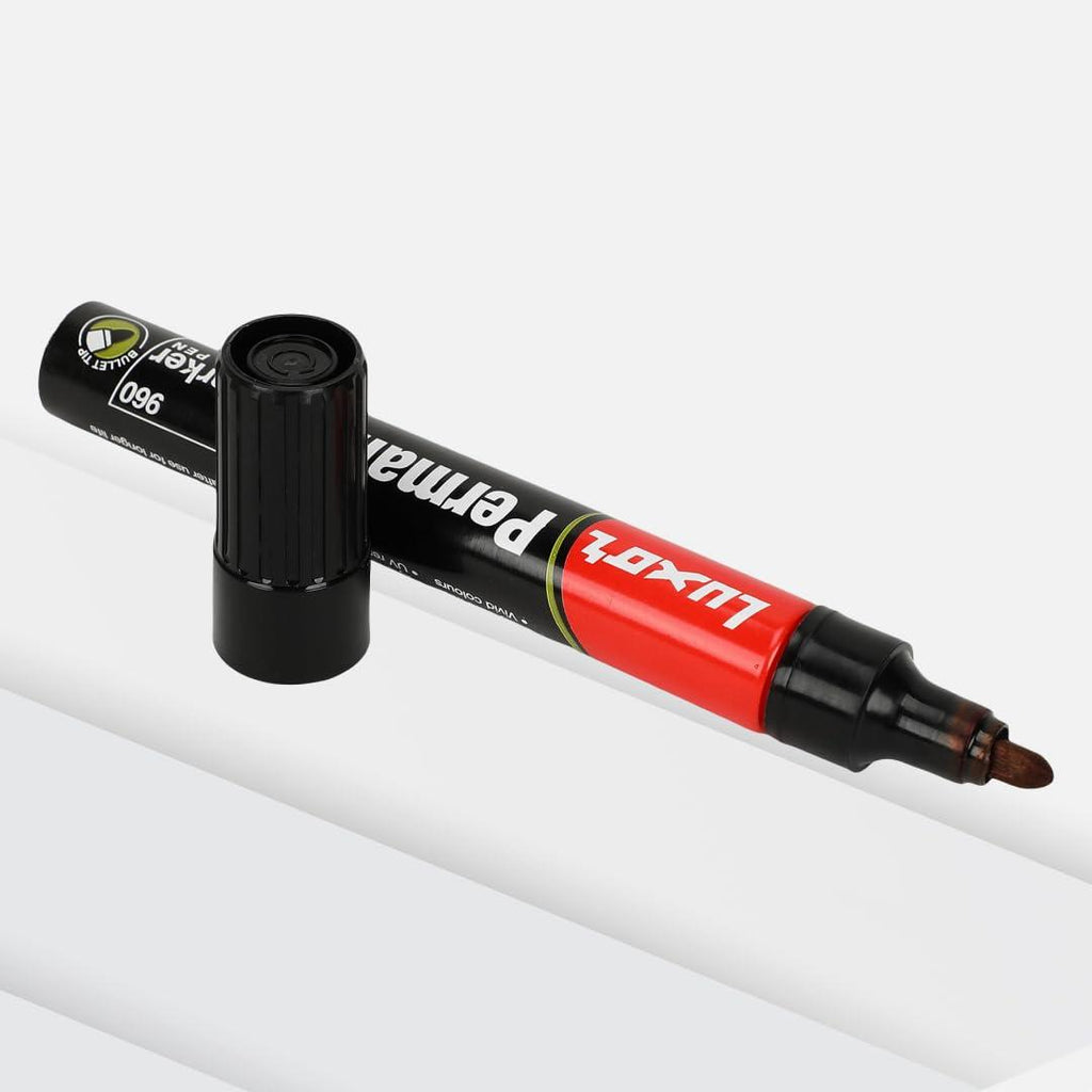 Luxor 960 Permanent Markers | Bright Red Ink | Durable | Box of 10